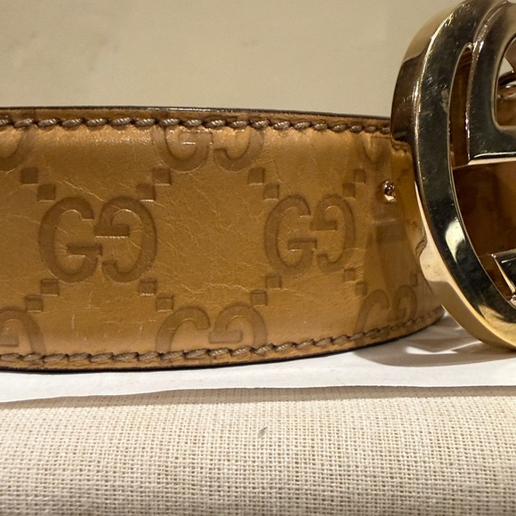 Gucci Brown Leather Belt with Gold GG Buckle - Picture 4 of 4